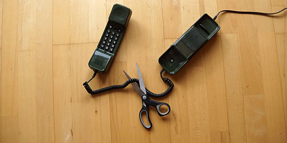 title Comment le t&eacute;l&eacute;phone a perdu son fil